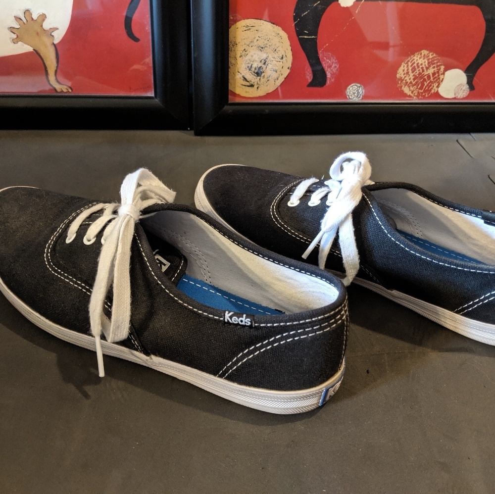 Keds. Black. Size 6.5. - Picture 3 of 4